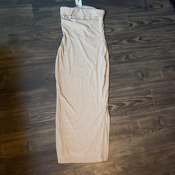 Body Con Strapless Mini Dress NWT - Picture 1 of 2